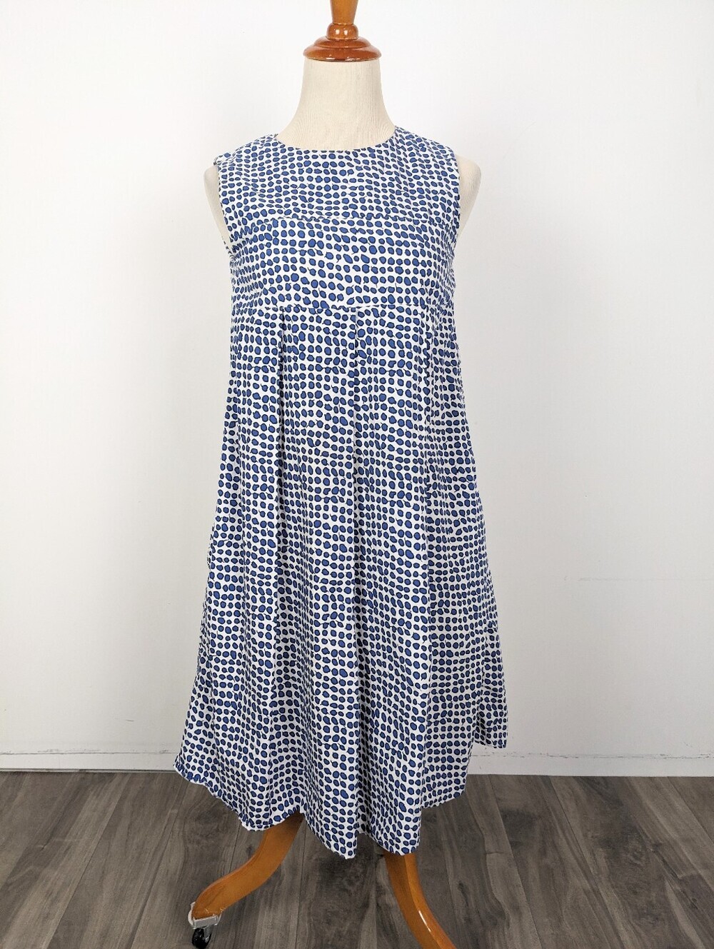 's Max Mara Women's White Blue Summer Dress Sleeveless Pleated